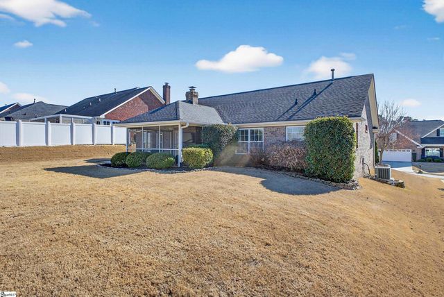 11 Cedarcrest Court, Simpsonville, SC 29680