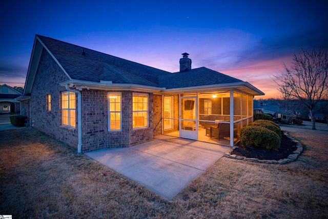 11 Cedarcrest Court, Simpsonville, SC 29680