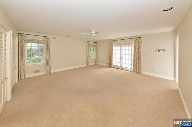 43 Twin Brooks Road, Saddle River, NJ 07458