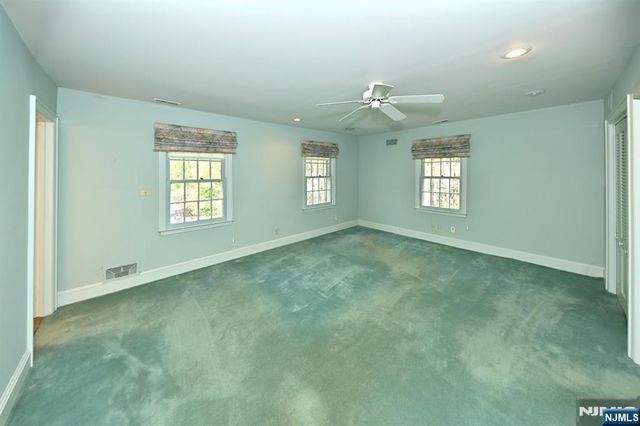 43 Twin Brooks Road, Saddle River, NJ 07458