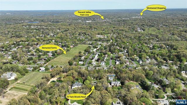 43 Twin Brooks Road, Saddle River, NJ 07458