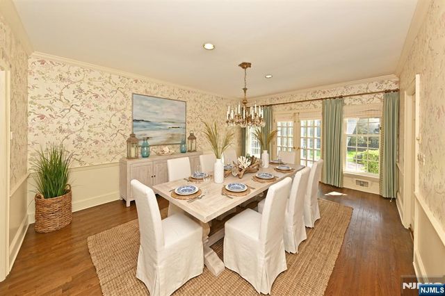 43 Twin Brooks Road, Saddle River, NJ 07458