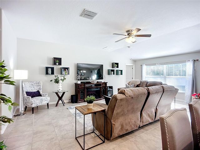 10215 SHIMMERING KOI WAY, Riverview, FL 33578