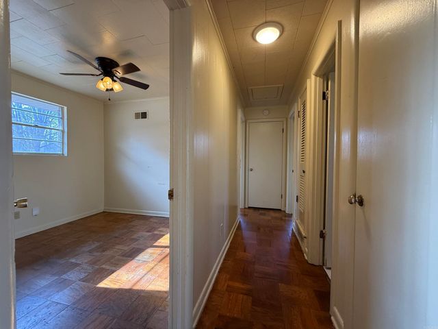 1500 W College, Jonesboro, AR 72401