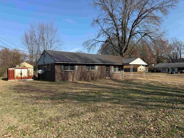 1500 W College, Jonesboro, AR 72401