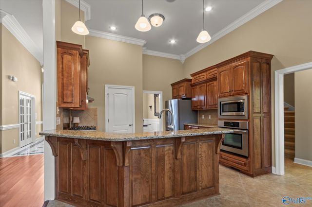 104 Early Morning Circle, Huntsville, AL 35811