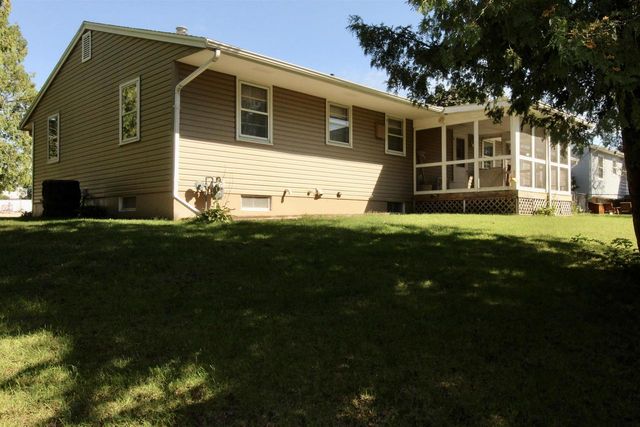 2288 Staborn Drive, Beloit, WI 53511