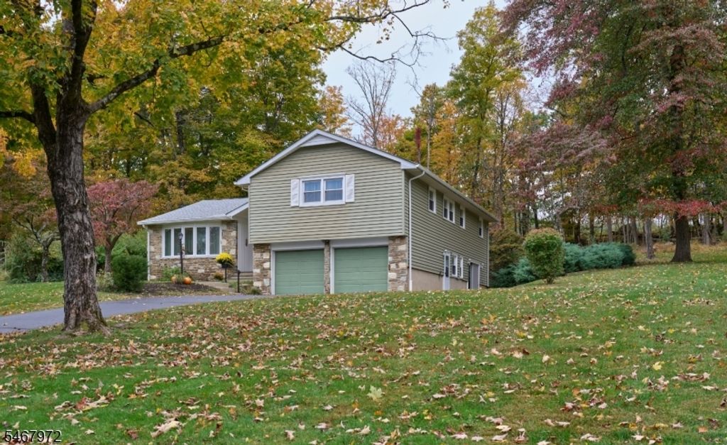 26 Fawn Dr, Raritan Twp., NJ 08822 — photo 4