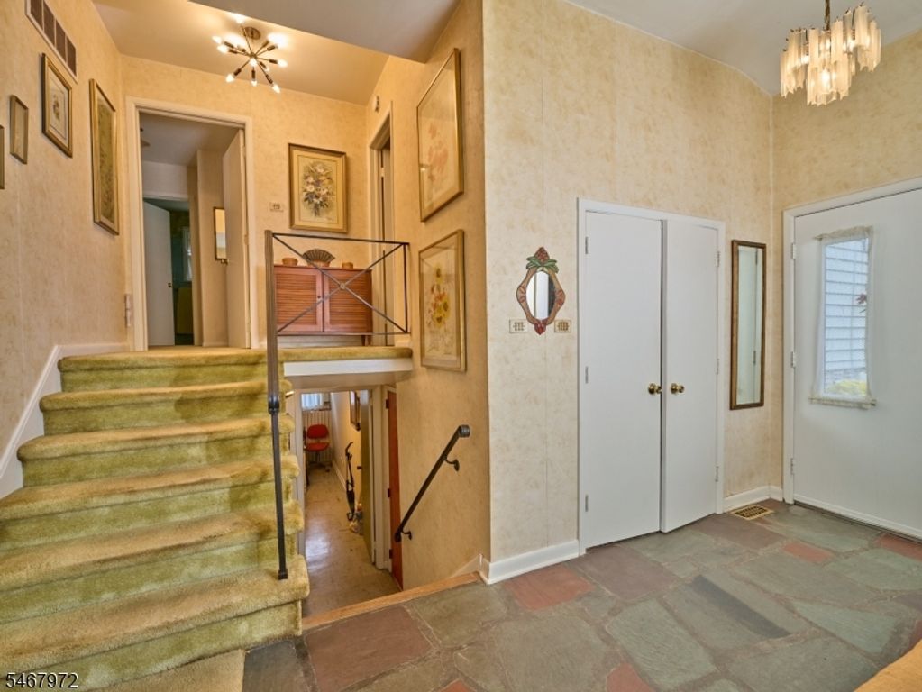 26 Fawn Dr, Raritan Twp., NJ 08822 — photo 5