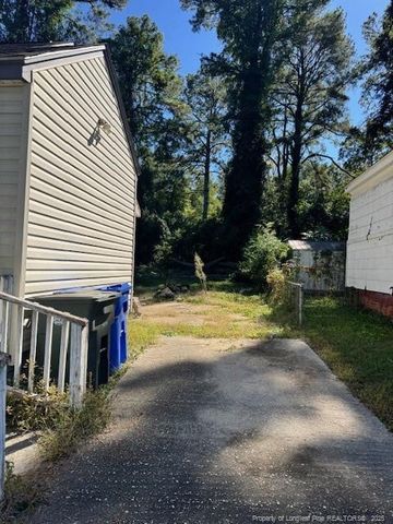 151 Kensington Circle, Fayetteville, NC 28301