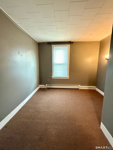 39 Loveland Street, Middletown, CT 06457