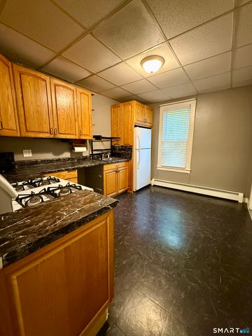 39 Loveland Street, Middletown, CT 06457