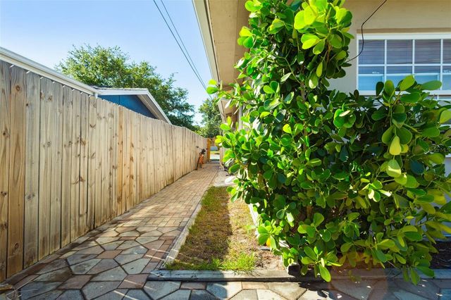 2132 GREENBRIAR BOULEVARD, Clearwater, FL 33763