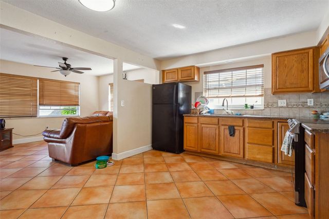 2132 GREENBRIAR BOULEVARD, Clearwater, FL 33763
