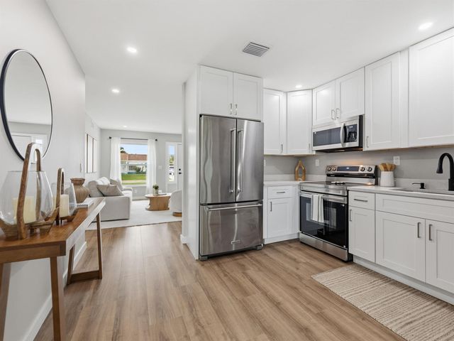 1017 Riverwood Lane, Jupiter, FL 33458