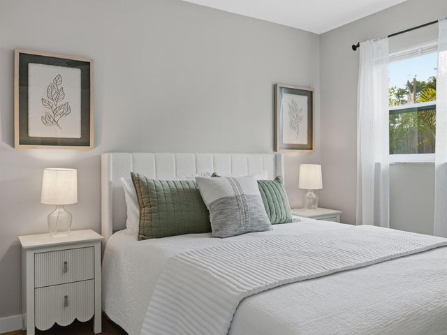 1017 Riverwood Lane, Jupiter, FL 33458