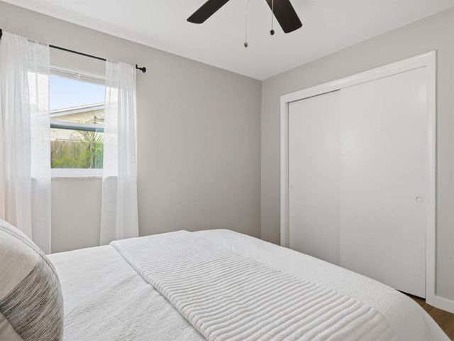 1017 Riverwood Lane, Jupiter, FL 33458