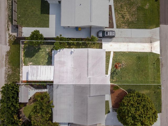 1017 Riverwood Lane, Jupiter, FL 33458