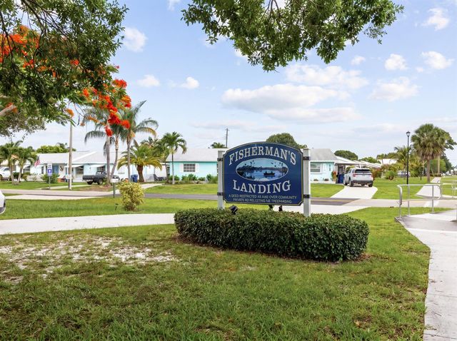 1017 Riverwood Lane, Jupiter, FL 33458