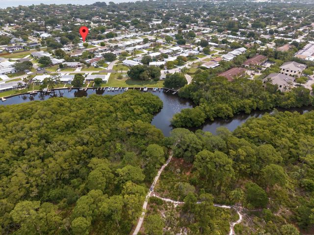 1017 Riverwood Lane, Jupiter, FL 33458