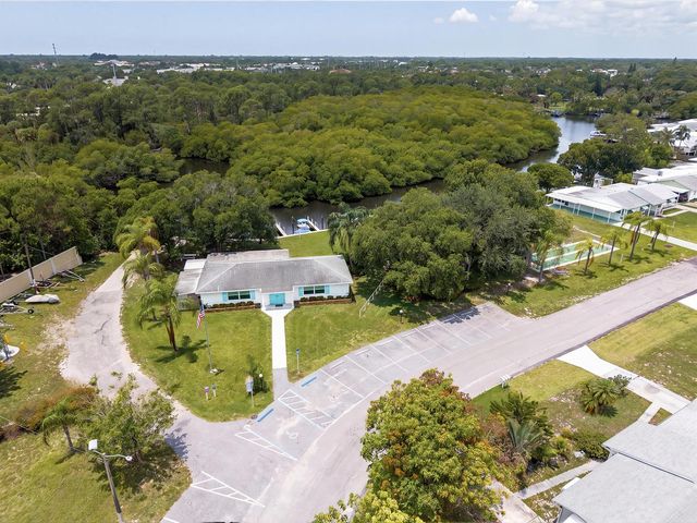 1017 Riverwood Lane, Jupiter, FL 33458