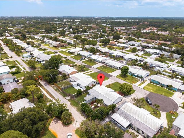 1017 Riverwood Lane, Jupiter, FL 33458