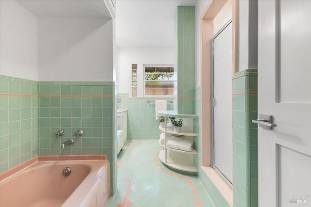 205 Alderbrook Dr, Santa Rosa, CA 95405