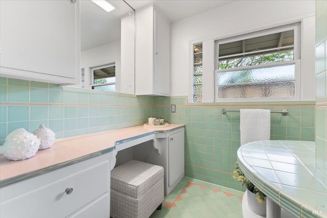 205 Alderbrook Dr, Santa Rosa, CA 95405