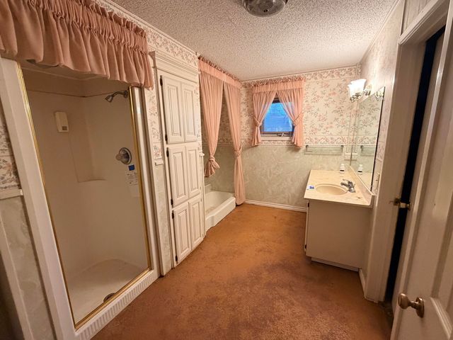 2412 Lockwood Street, Tahoka, TX 79373