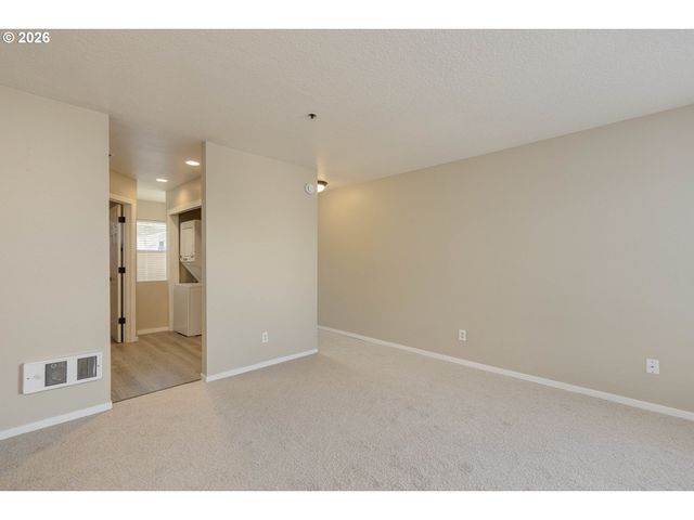 1535 Sw CLAY St 304, Portland, OR 97201