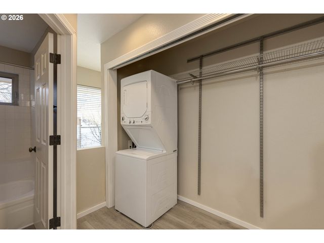 1535 Sw CLAY St 304, Portland, OR 97201