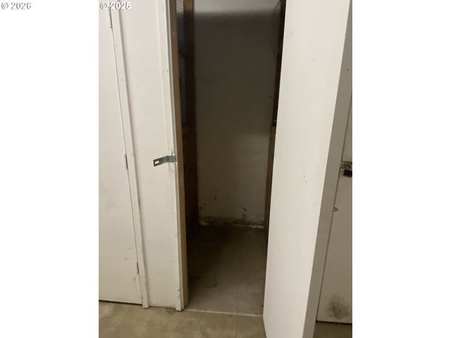 1535 Sw CLAY St 304, Portland, OR 97201