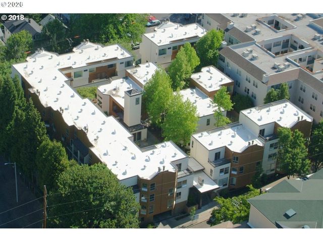 1535 Sw CLAY St 304, Portland, OR 97201