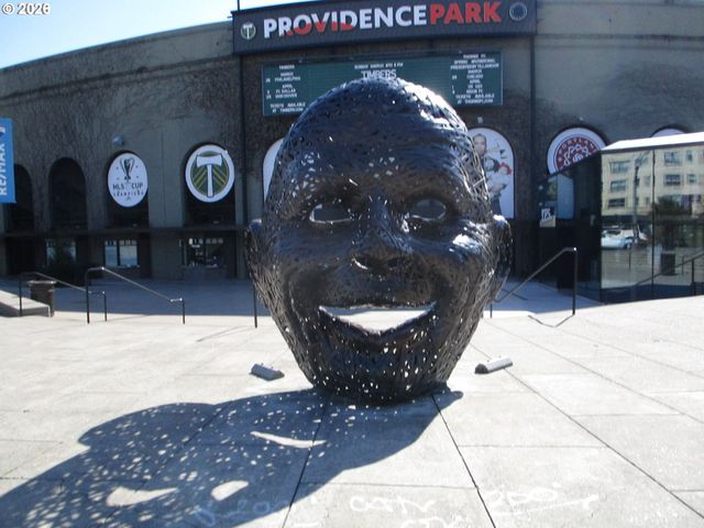 1535 Sw CLAY St 304, Portland, OR 97201