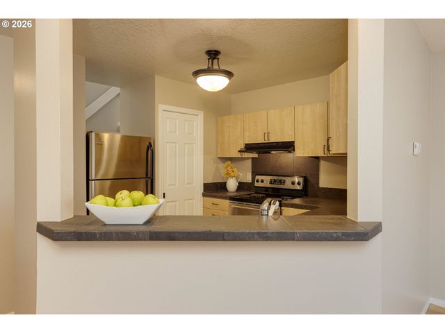 1535 Sw CLAY St 304, Portland, OR 97201