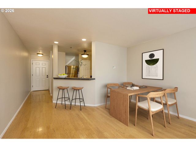 1535 Sw CLAY St 304, Portland, OR 97201