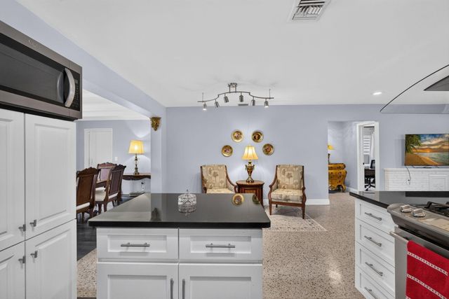 439 45TH Street, West Palm Beach, FL 33407
