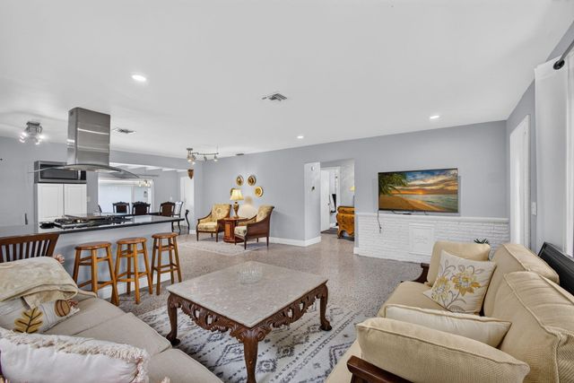 439 45TH Street, West Palm Beach, FL 33407