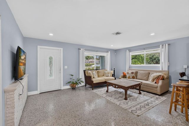 439 45TH Street, West Palm Beach, FL 33407