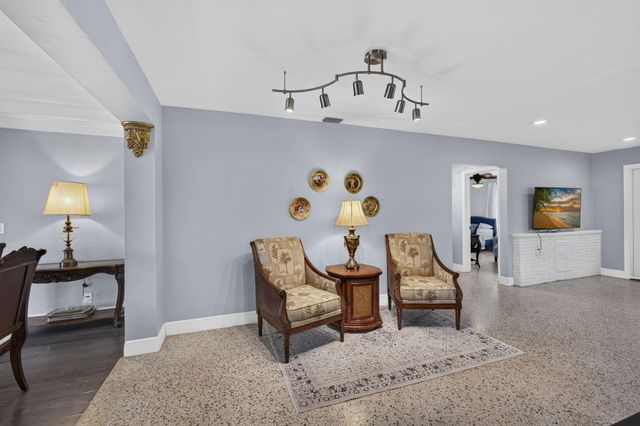 439 45TH Street, West Palm Beach, FL 33407