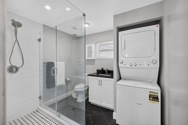 439 45TH Street, West Palm Beach, FL 33407