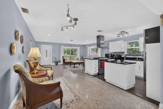 439 45TH Street, West Palm Beach, FL 33407