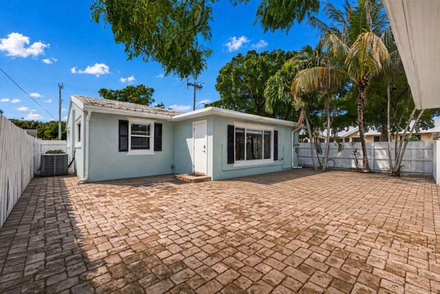 439 45TH Street, West Palm Beach, FL 33407