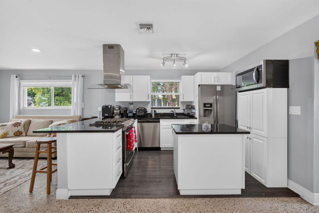 439 45TH Street, West Palm Beach, FL 33407
