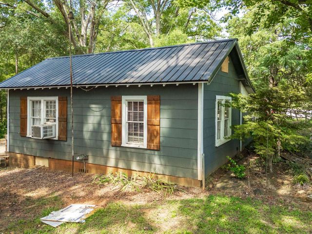 4937 Buffalo West Springs Highway, Pauline, SC 29374