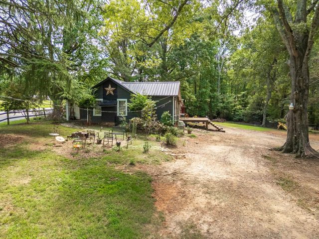 4937 Buffalo West Springs Highway, Pauline, SC 29374