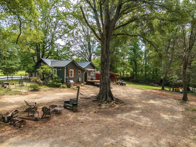4937 Buffalo West Springs Highway, Pauline, SC 29374