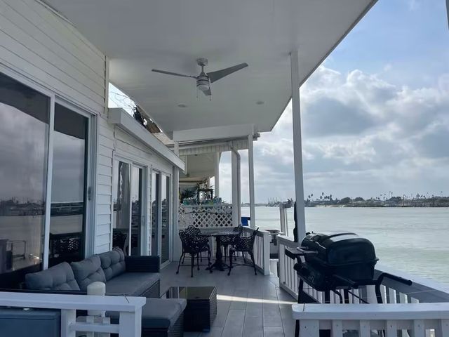 60 Abalone Circle, Port Isabel, TX 78578