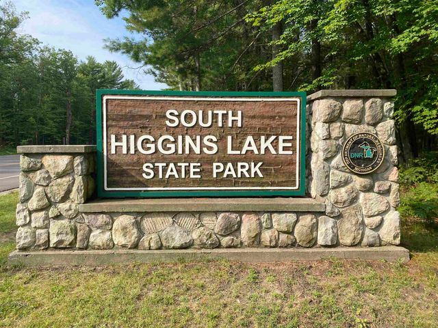 201 Autumn Lane, Markey Twp, MI 48653