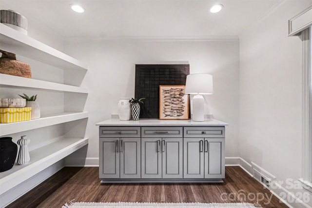 7010 Terrace Drive, Charlotte, NC 28211